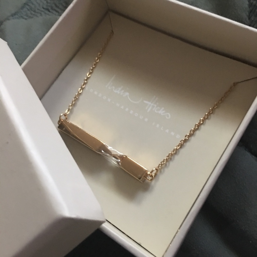 *NWT* - India Hicks Obelisk Gold Plated Necklace - Picture 2 of 6